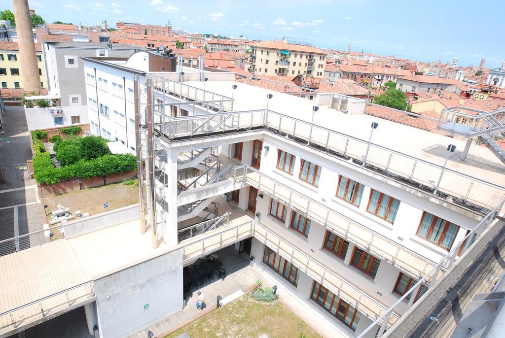 Sunny Terrace Hostel เวนิส ภายนอก รูปภาพ